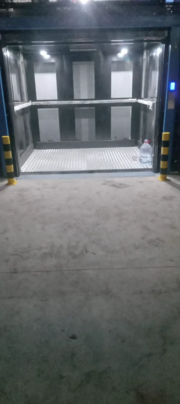 Lift Barang Sedco Jaya 1